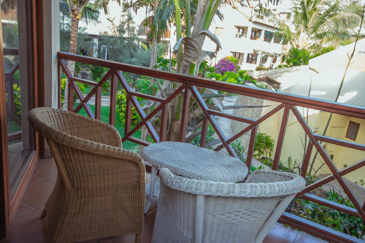 Gest Plain Apartments Santa Maria Bagian luar foto
