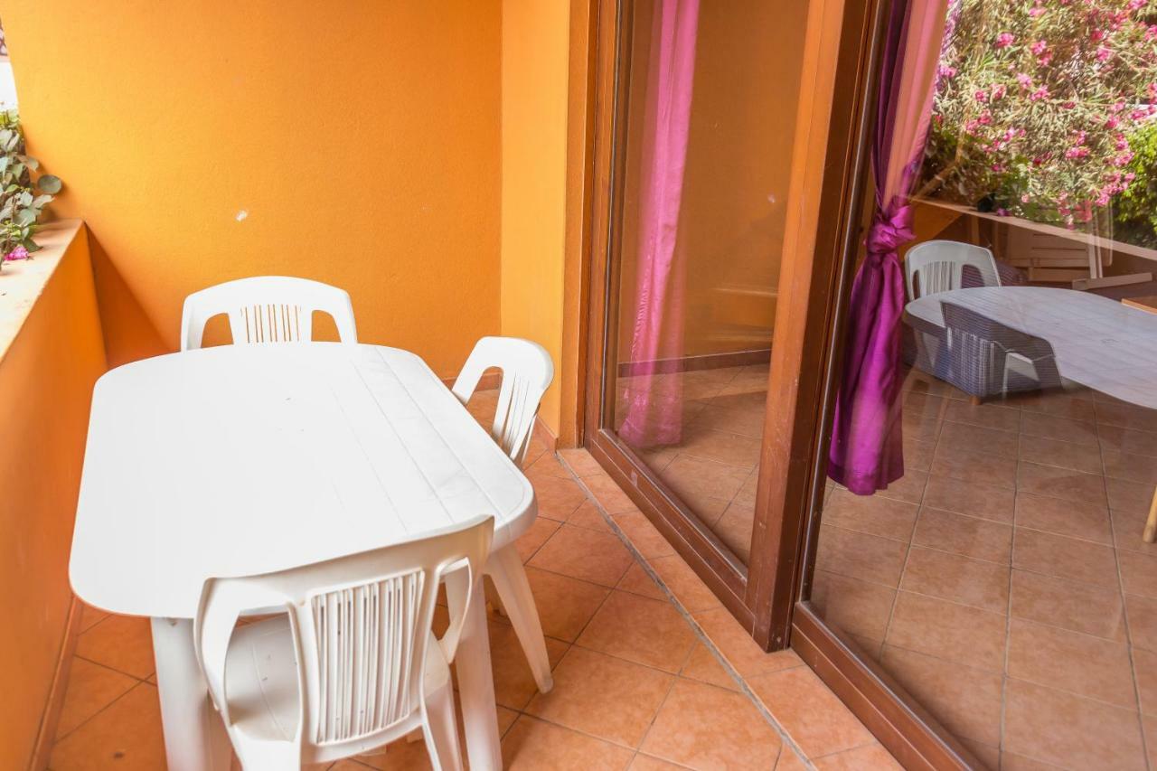 Gest Plain Apartments Santa Maria Bagian luar foto