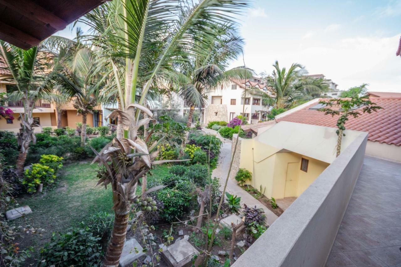 Gest Plain Apartments Santa Maria Bagian luar foto